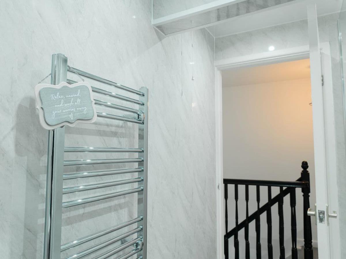 White Hart Cottage Улверстон Экстерьер фото